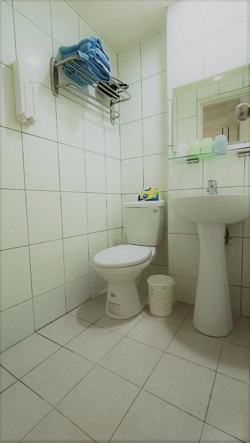 Fengchia Bichon Art Homestay Taichung Esterno foto