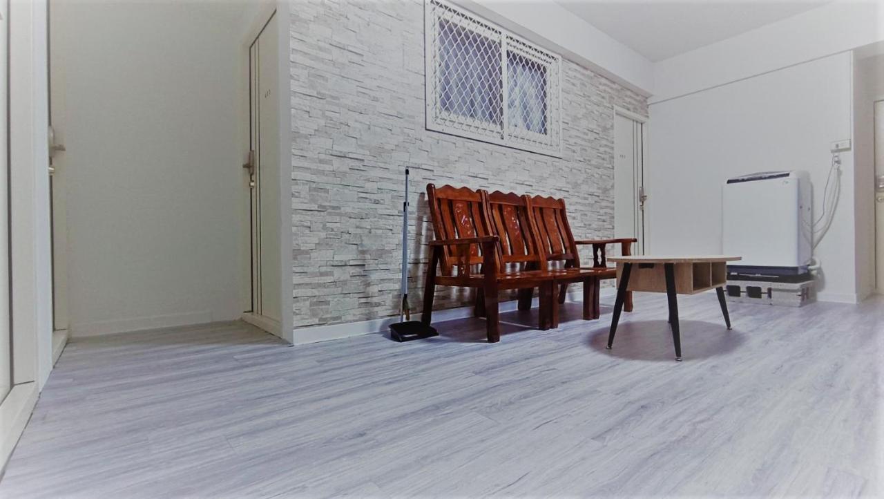 Fengchia Bichon Art Homestay Taichung Esterno foto